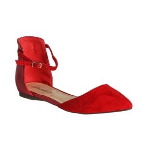 NWOT Red Pointed Flats
